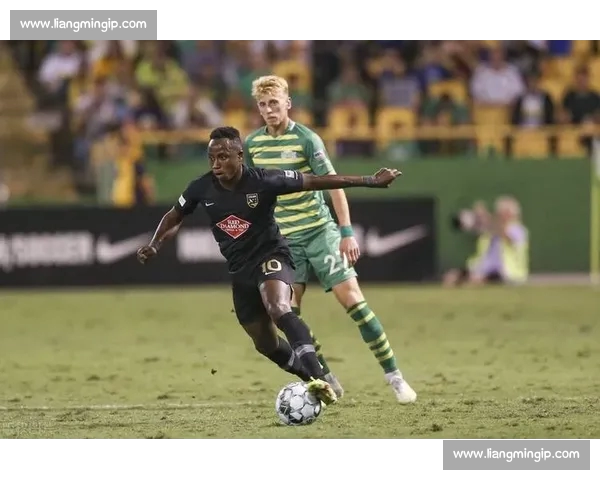 高清足球赛事直播APP下载指南畅享全球赛场精彩即时比分数据分析权威解说 - 副本 (41) - 副本 - 副本 - 副本 - 副本 - 副本 - 副本