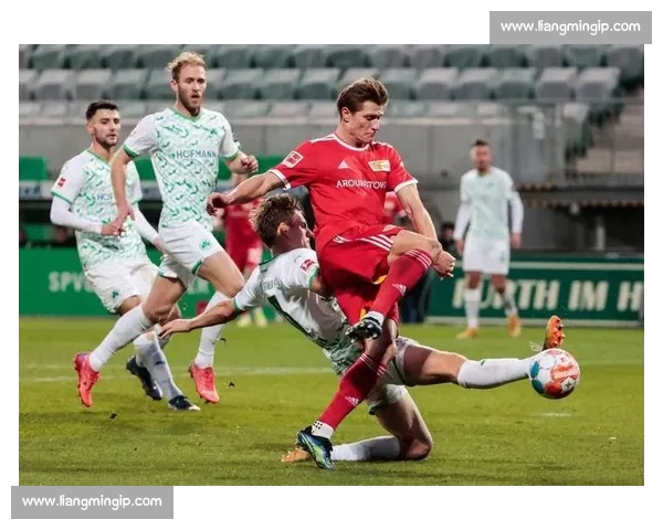 高清足球赛事直播APP下载指南畅享全球赛场精彩即时比分数据分析权威解说 - 副本 - 副本 (4) - 副本 - 副本 - 副本